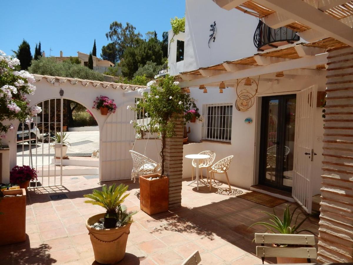 Bed And Breakfast Lagabella Sedella Exterior foto